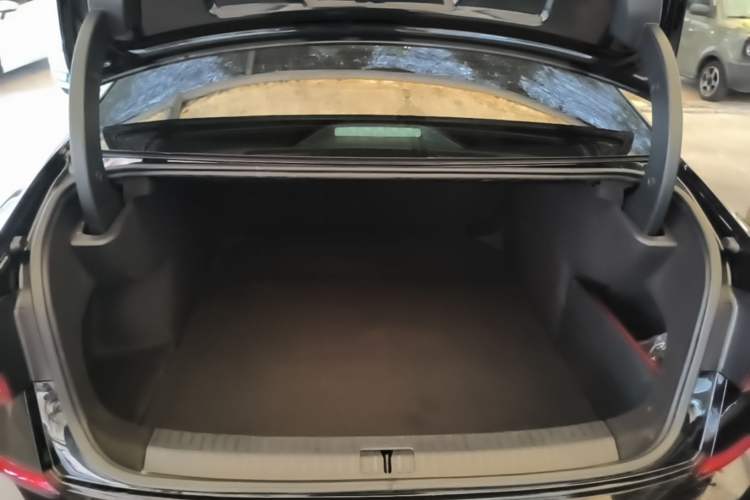 Used Volkswagen Passat 2023 330TSI Starry Luxury Edition Trunk