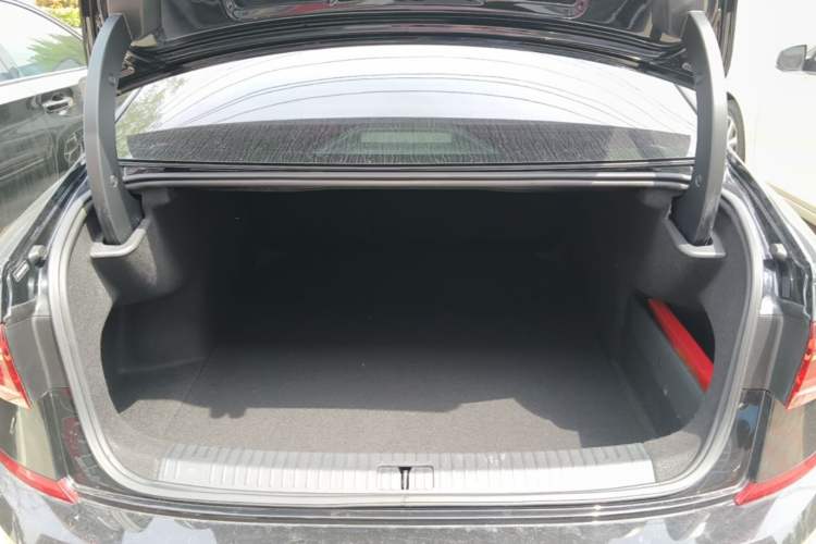 Used Volkswagen Passat 2023 Revised 330TSI Starry Elite Edition Trunk