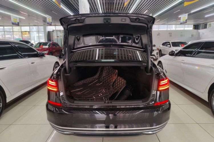 Used Volkswagen Passat 2023 Restyled 330TSI Starry Luxury Edition Trunk
