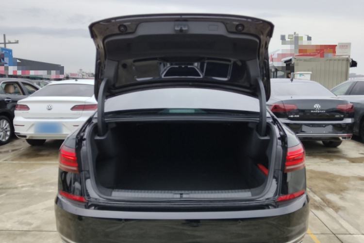 Used Volkswagen Passat 2023 Revised 330TSI Starry Elite Edition Trunk