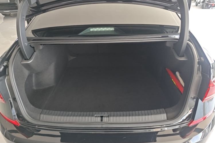 Used Volkswagen Passat 2023 330TSI Starry Luxury Edition Trunk