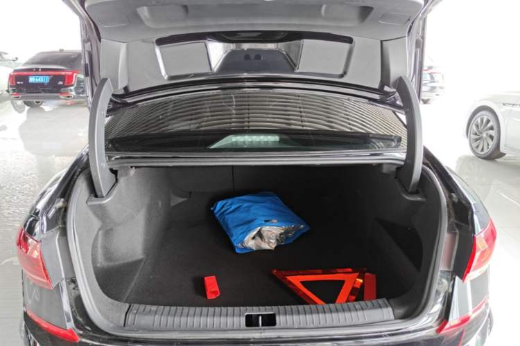 Used Volkswagen Passat 2023 330TSI Elite Edition Trunk