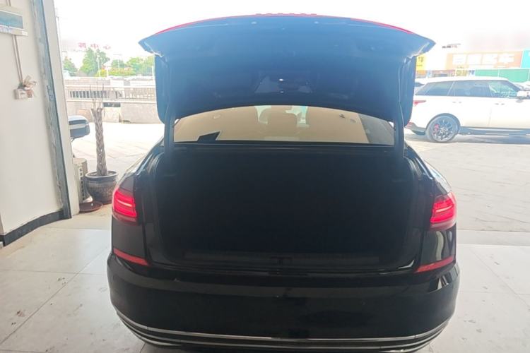 Used Volkswagen Passat 2023 Restyled 330TSI Starry Luxury Edition Trunk