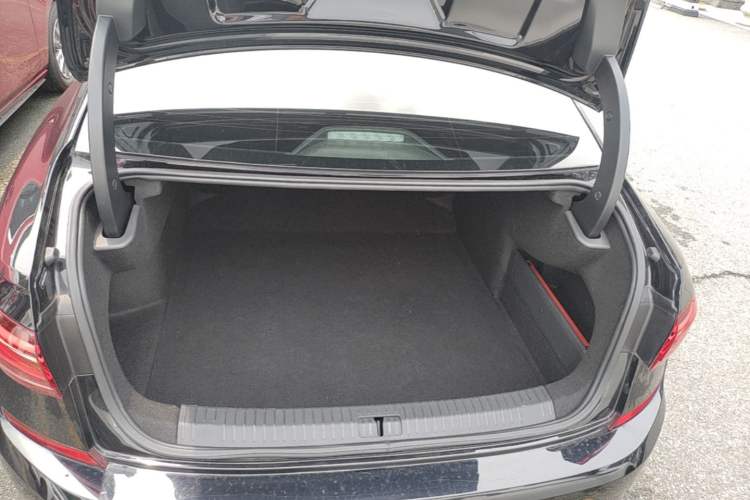 Used Volkswagen Passat 2023 330TSI Starry Luxury Edition Trunk