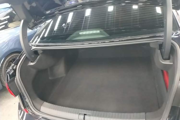 Used Volkswagen Passat 2023 330TSI Starry Luxury Edition Trunk