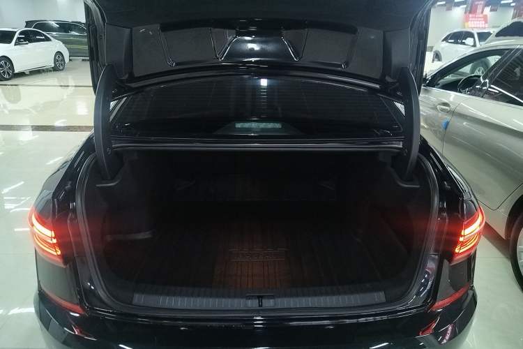 Used Volkswagen Passat 2023 330TSI Starry Elite Edition Trunk