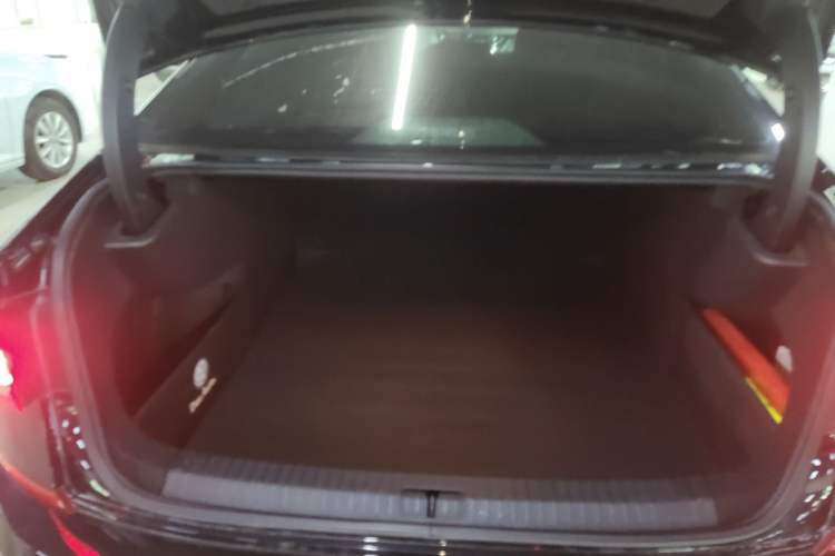 Used Volkswagen Passat 2023 Facelift 330TSI Luxury Edition Trunk