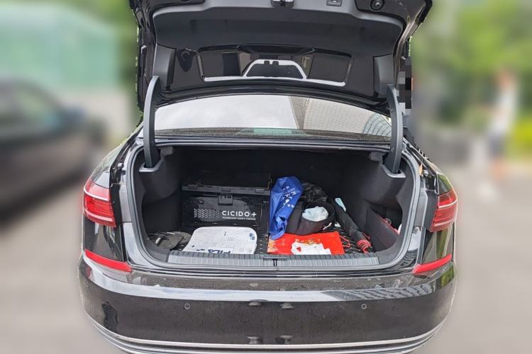 Used Volkswagen Passat 2023 330TSI Luxury Edition Trunk