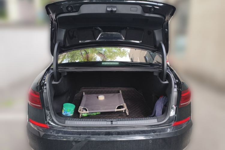 Used Volkswagen Passat 2023 330TSI Starry Elite Edition Trunk