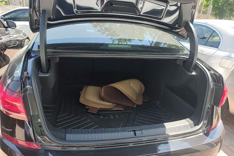 Used Volkswagen Passat 2023 Restyled 330TSI Starry Luxury Edition Trunk