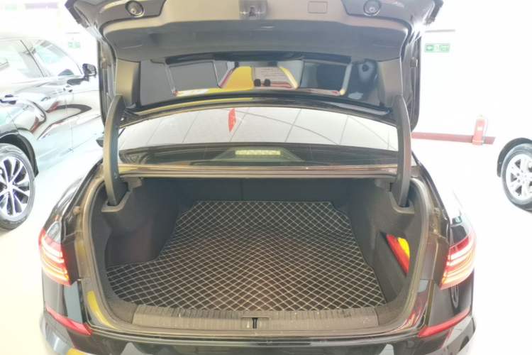 Used Volkswagen Passat 2023 330TSI Elite Edition Trunk