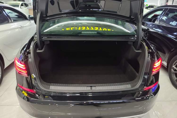 Used Volkswagen Passat 2023 Revised 330TSI Starry Elite Edition Trunk