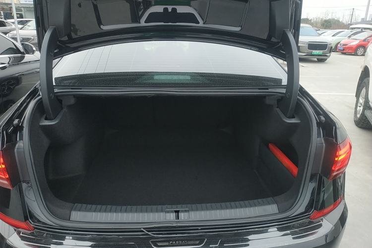 Used Volkswagen Passat 2023 Revised 330TSI Starry Elite Edition Trunk