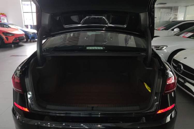Used Volkswagen Passat 2023 Revised 330TSI Starry Elite Edition Trunk