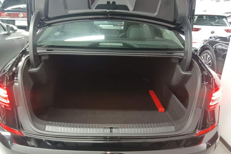 Used Volkswagen Passat 2023 Restyled 330TSI Starry Luxury Edition Trunk