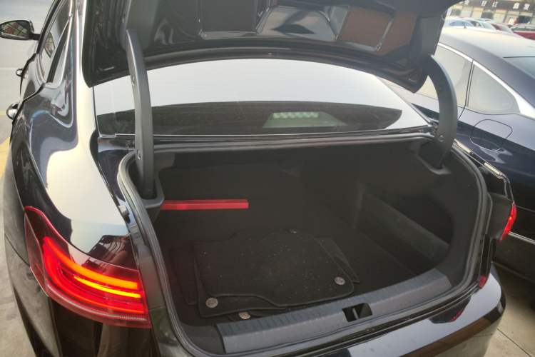 Used Volkswagen Passat 2023 Revised Version 280TSI Business Edition Trunk