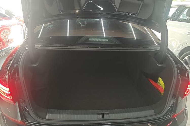 Used Volkswagen Passat 2023 Facelift 330TSI Luxury Edition Trunk