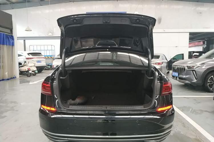 Used Volkswagen Passat 2023 330TSI Elite Edition Trunk