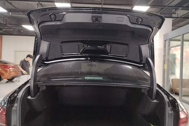 Used Volkswagen Passat 2023 Revised 330TSI Starry Elite Edition Trunk
