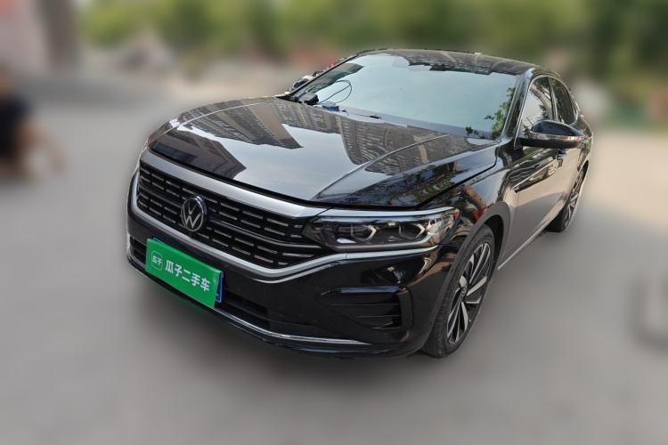 Used Volkswagen Passat 2023 Facelift 330TSI Luxury Edition Guazi used car, China used car export, Used car for sale, Used  cars, Cheapest cars for sale