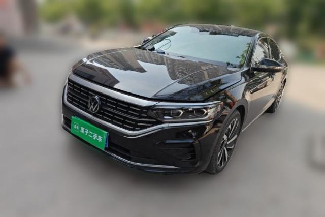 Used Volkswagen Passat 2023 Facelift 330TSI Luxury Edition