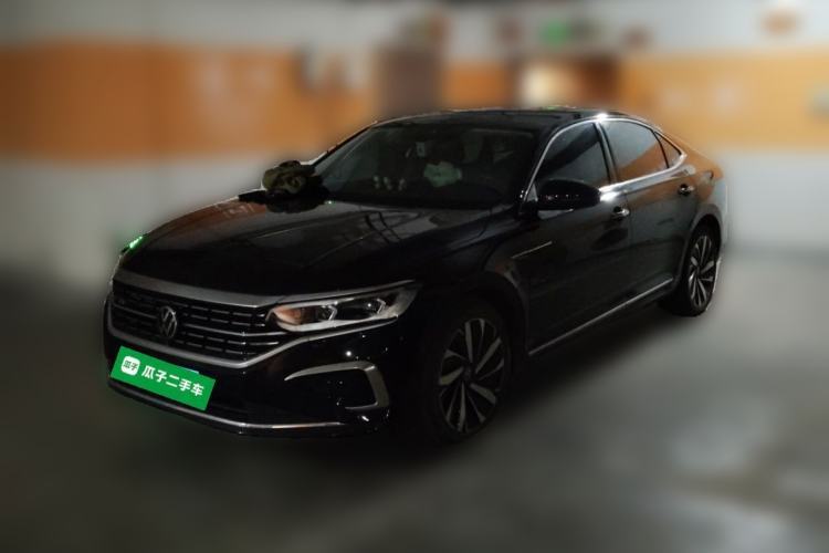 Used Volkswagen Passat 2023 Facelift 330TSI Luxury Edition Guazi used car, China used car export, Used car for sale, Used  cars, Cheapest cars for sale