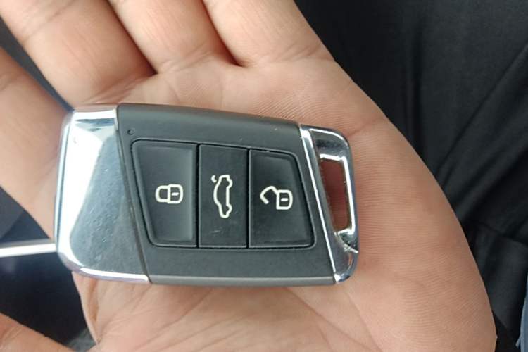 Used Volkswagen Passat 2023 Revised 330TSI Elite Edition Vehicle Key