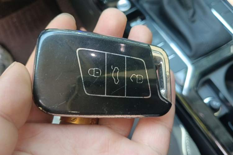 Used Volkswagen Passat 2023 Revised 330TSI Elite Edition Vehicle Key