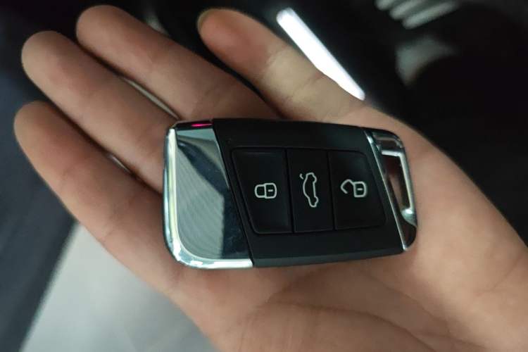 Used Volkswagen Passat 2023 Restyled 330TSI Starry Luxury Edition Vehicle Key