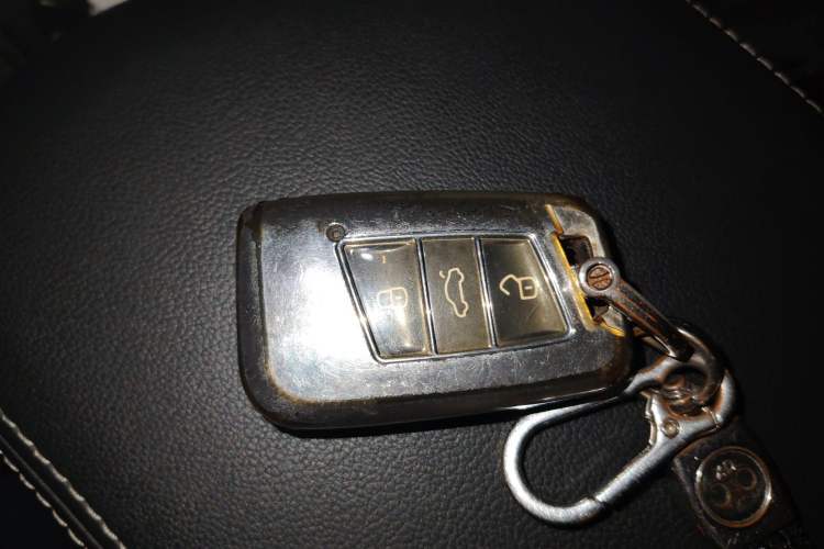 Used Volkswagen Passat 2023 330TSI Elite Edition Vehicle Key