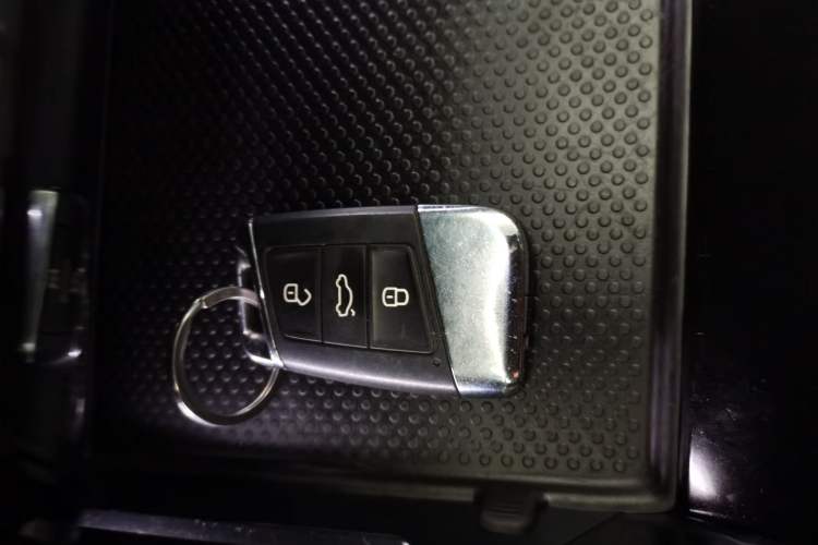 Used Volkswagen Passat 2023 Revised 330TSI Elite Edition Vehicle Key