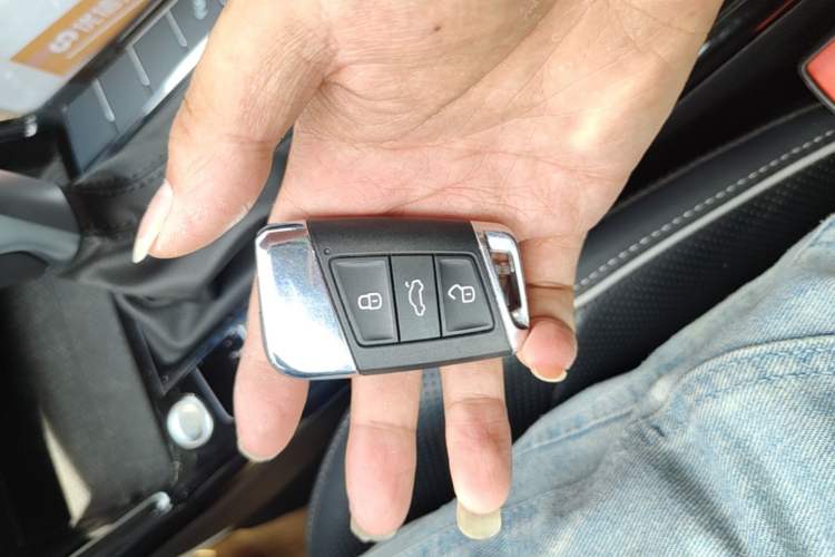 Used Volkswagen Passat 2023 330TSI Luxury Edition Vehicle Key