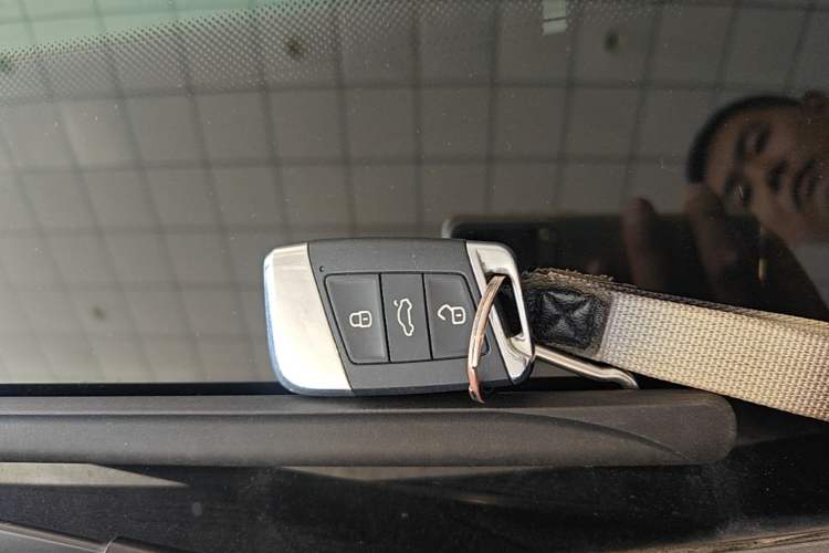 Used Volkswagen Passat 2023 Revised 330TSI Starry Elite Edition Vehicle Key