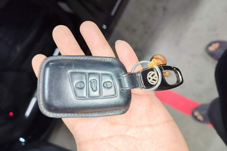 Used Volkswagen Passat 2023 Facelift 330TSI Luxury Edition Vehicle Key
