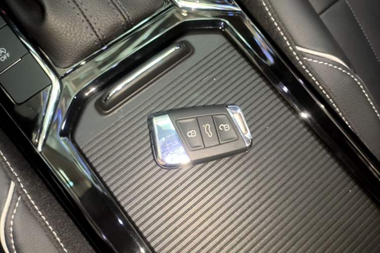 Used Volkswagen Passat 2023 Revised 330TSI Starry Elite Edition Vehicle Key