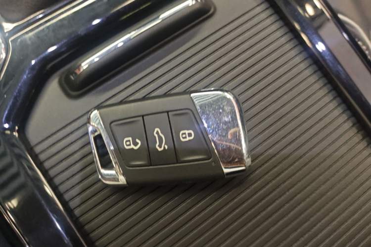 Used Volkswagen Passat 2023 Revised 330TSI Starry Elite Edition Vehicle Key