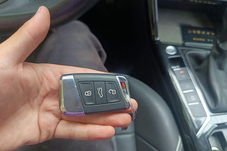 Used Volkswagen Passat 2023 Revised 330TSI Elite Edition Vehicle Key