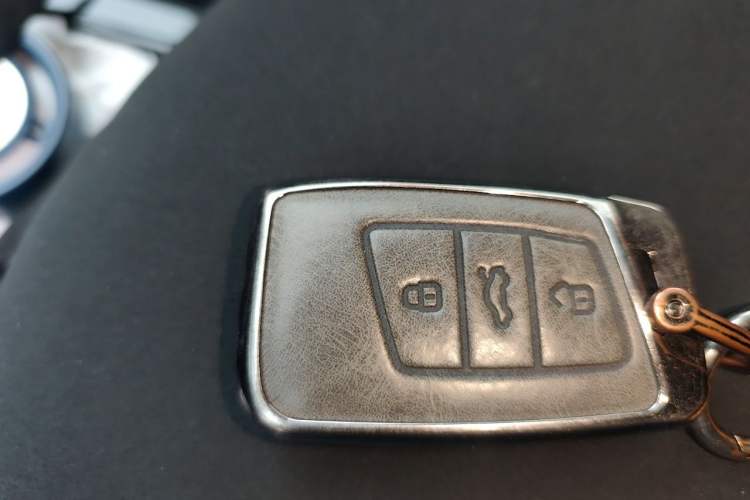 Used Volkswagen Passat 2023 Revised 380TSI Luxury Edition Vehicle Key