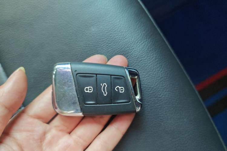 Used Volkswagen Passat 2023 330TSI Elite Edition Vehicle Key