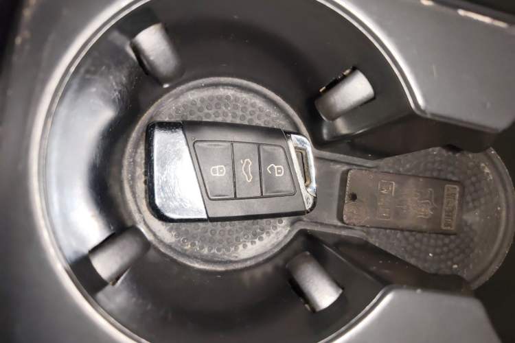 Used Volkswagen Passat 2023 330TSI Elite Edition Vehicle Key