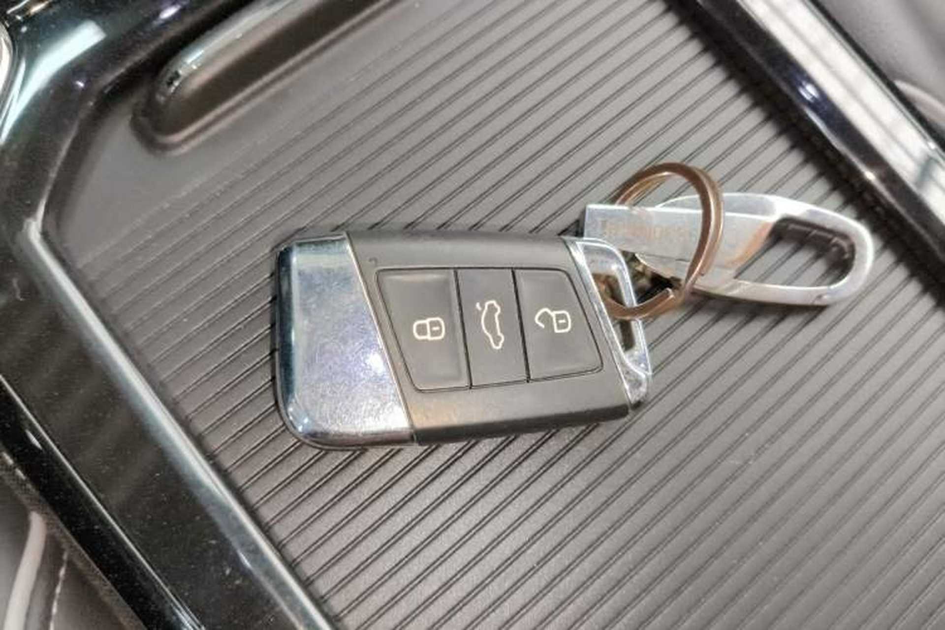 Used Volkswagen Passat 2023 330TSI Starry Elite Edition Vehicle Key