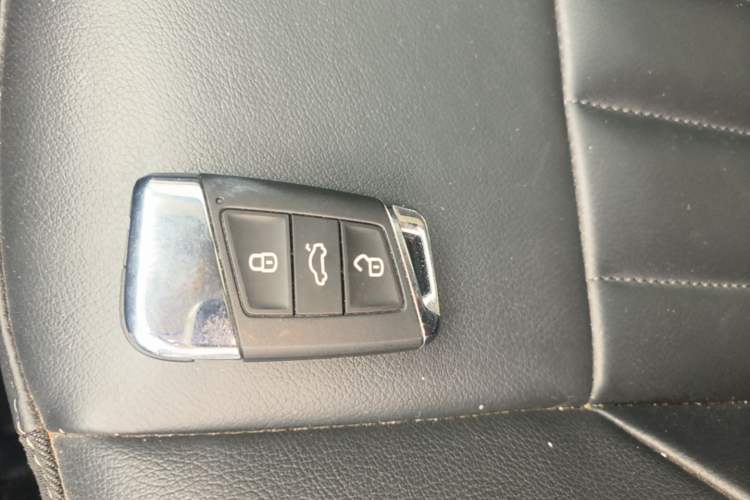 Used Volkswagen Passat 2023 Revised 330TSI Elite Edition Vehicle Key
