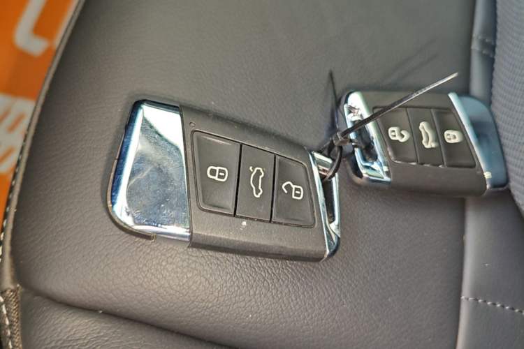 Used Volkswagen Passat 2023 Revised 330TSI Elite Edition Vehicle Key