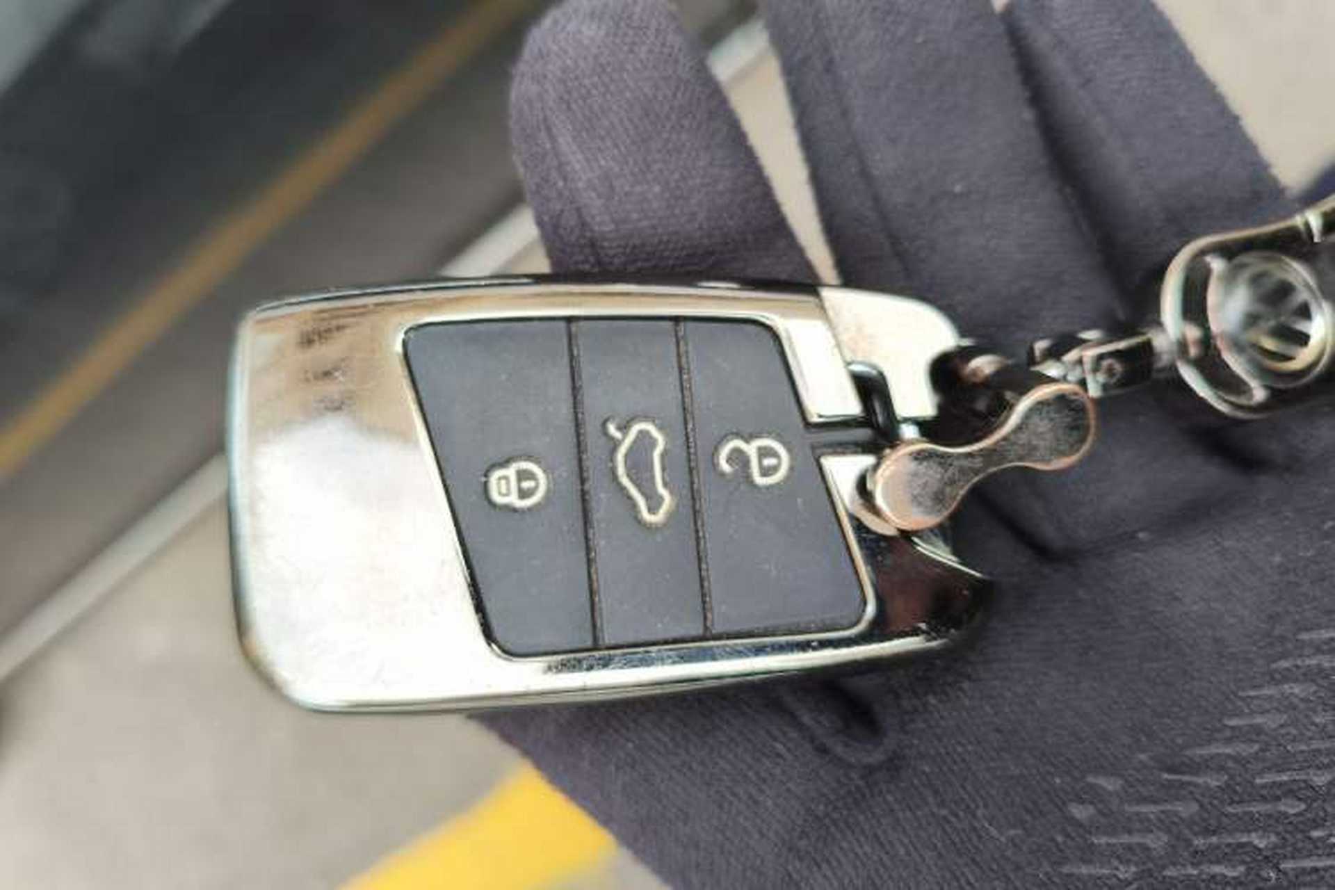 Used Volkswagen Passat 2023 330TSI Elite Edition Vehicle Key