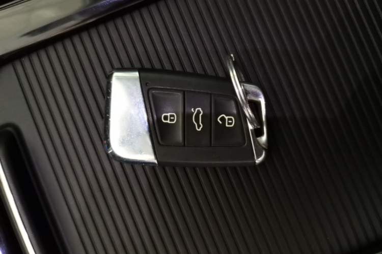 Used Volkswagen Passat 2023 Revised 330TSI Elite Edition Vehicle Key