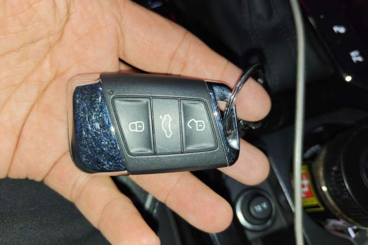 Used Volkswagen Passat 2023 330TSI Luxury Edition Vehicle Key