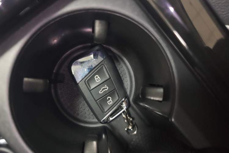Used Volkswagen Passat 2023 330TSI Starry Elite Edition Vehicle Key