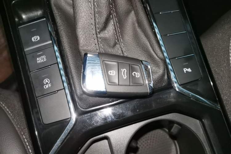 Used Volkswagen Passat 2023 330TSI Starry Elite Edition Vehicle Key