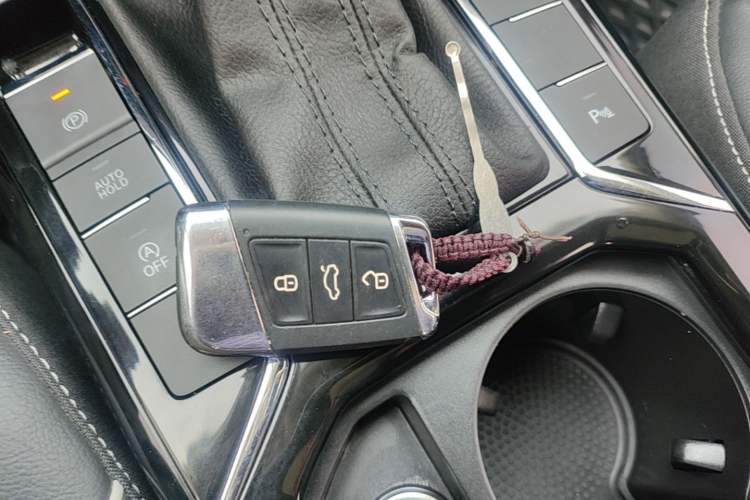 Used Volkswagen Passat 2023 Revised 330TSI Elite Edition Vehicle Key