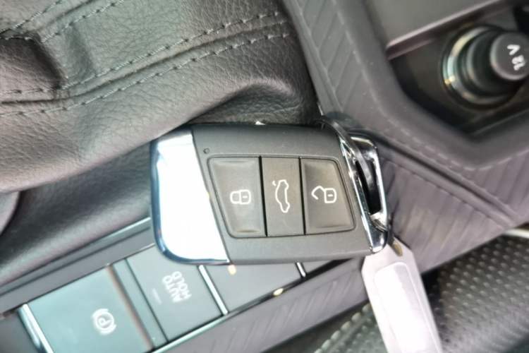 Used Volkswagen Passat 2023 Restyled 330TSI Starry Luxury Edition Vehicle Key